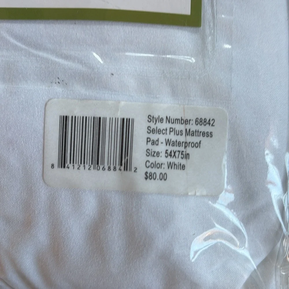 Living Quarters Full Size Waterproof Mattress Pad New